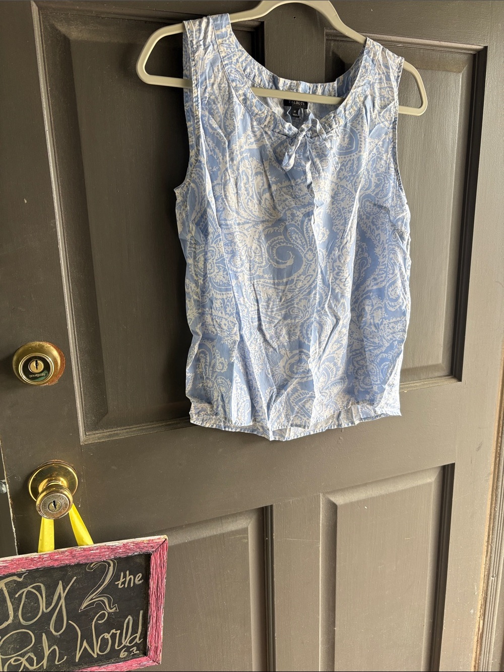 Light Blue Paisley Sleeveless Blouse GUC Talbots